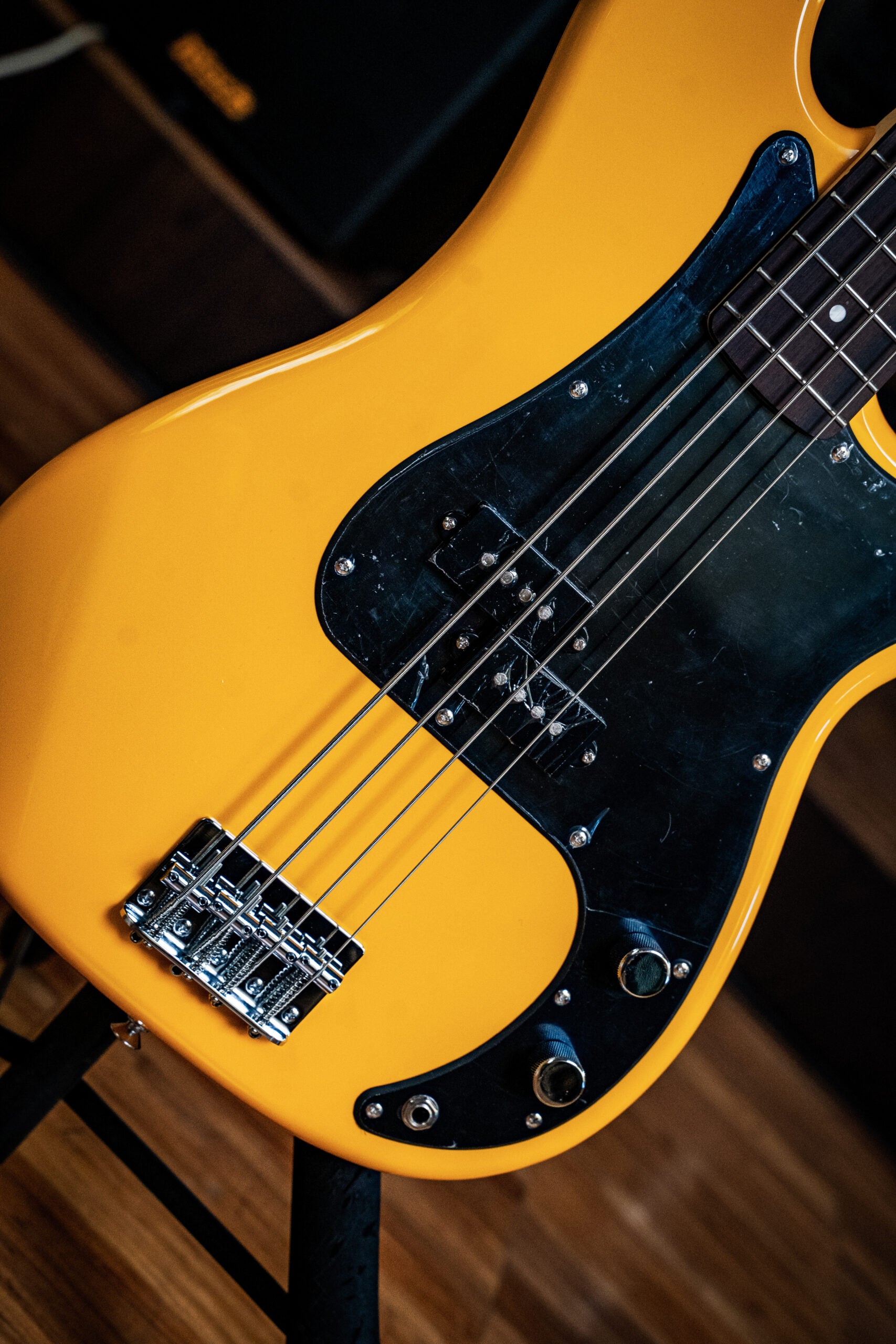 Markbass Bass Guitar Yellow PB with Laurel Fretboard