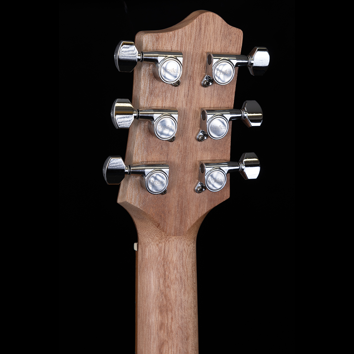 Pratley Classic Series OM Cutaway Model Solid Spruce Top, Solid Maple B/S