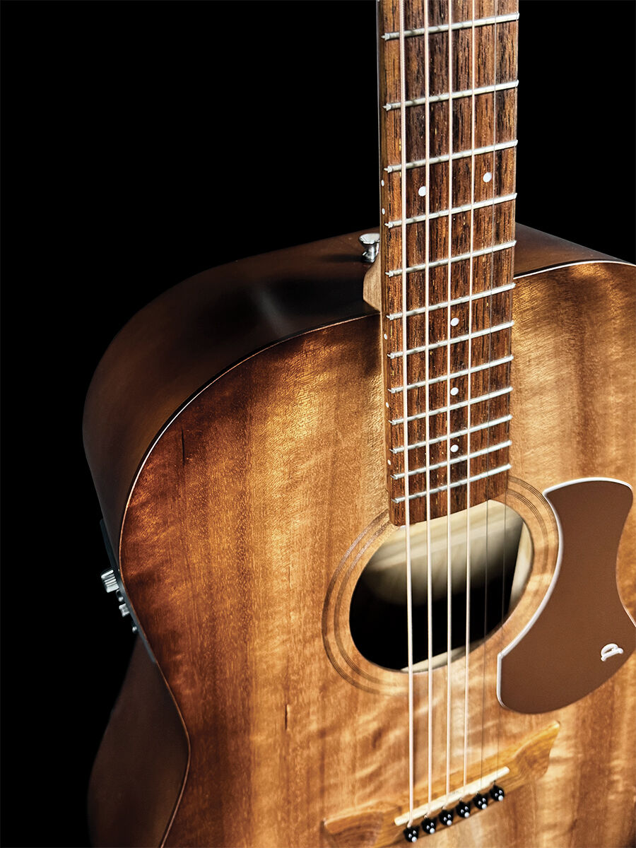 Pratley SL Stage Layered Araucaria Back & Sides, Solid Maple Top w/pickup [PRSLS-E-AM]